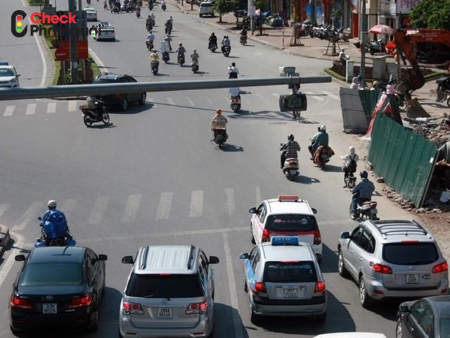 Tra phạt nguội xe máy tại Vĩnh Long 