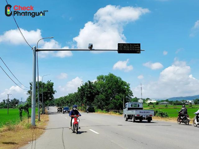 Tra phạt nguội xe máy tại Yên Bái 