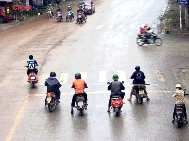 Tra phạt nguội xe máy tại Vĩnh Phúc
